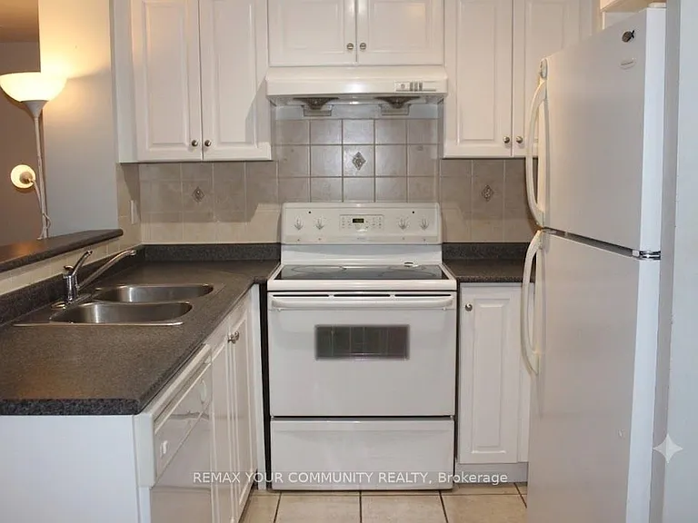 7 Lorraine Dr #2109 — Photo 11