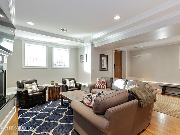 3rd image of 2639 N Sheffield Ave #G