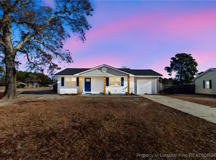 6218 Thornwood Dr, Hope Mills, NC 28348