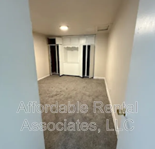 1560 S 10th St #LOWER FRONT — Photo 5