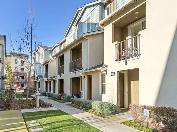 2nd image of 1409 Coyote Creek Way