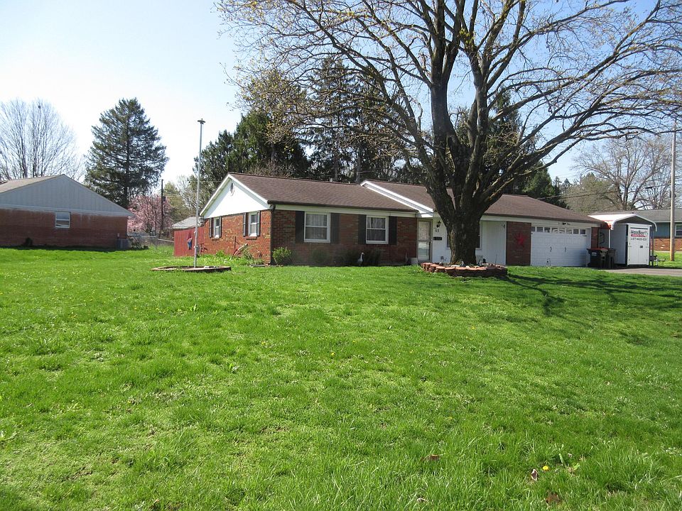 2nd image of 611 Manor Dr