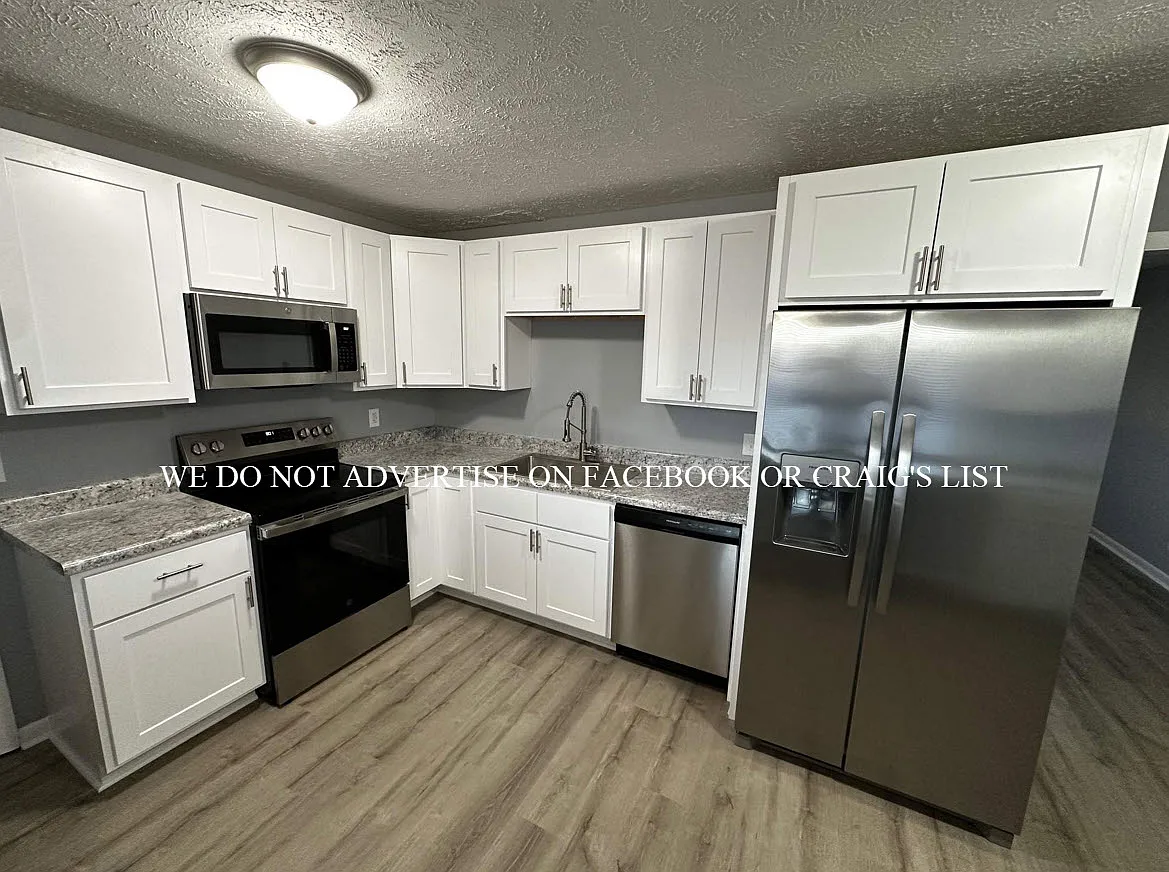Malvern Cir, Fayetteville — Photo 4