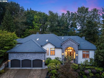 7030 SW Foxfield Ct, Portland, OR, 97225