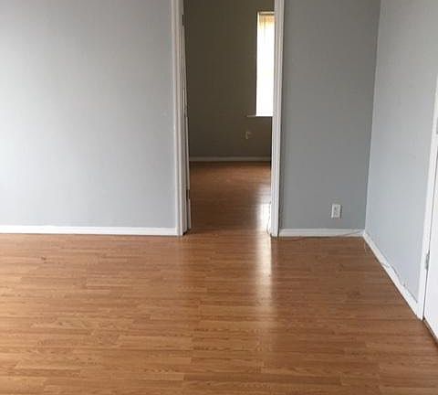 5th image of 10 Morningside Ave APT 2F