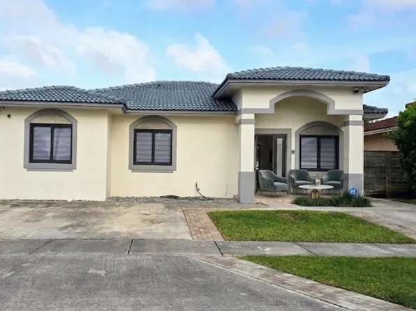 21203 SW 124th Pl, Miami, FL 33177