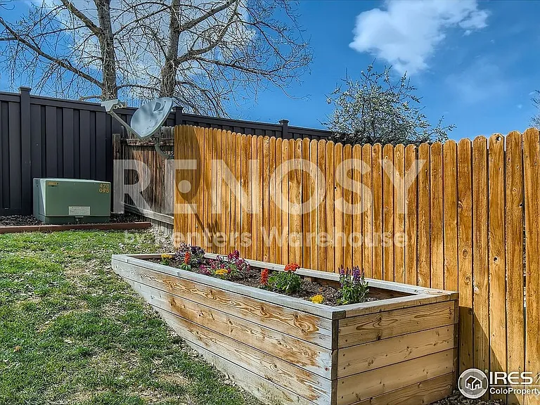 11089 Gaylord St — Photo 28