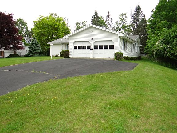2nd image of 125 Lancelot Dr