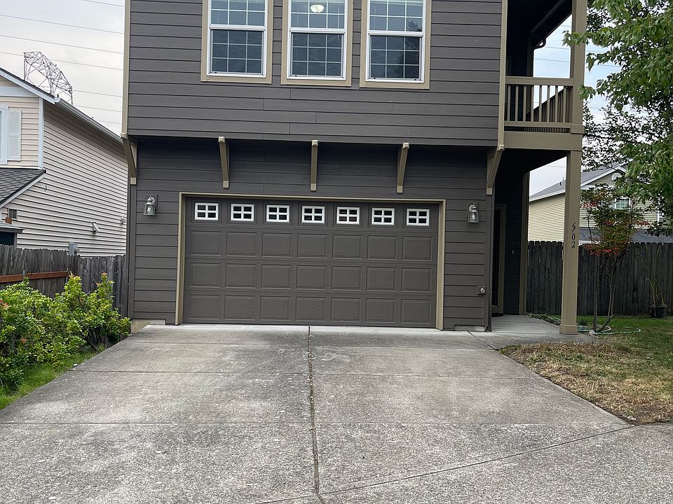 1st image of 5702 NE 64th St