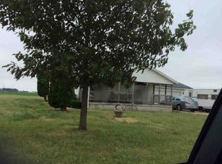 19512 Carter Ln, New Paris, IN 46553