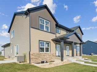 2398 Bluegrass St, Marion, IA 52302