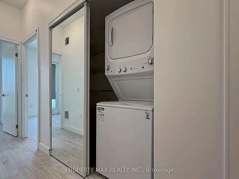 170 Clonmore Dr #9 — Photo 28