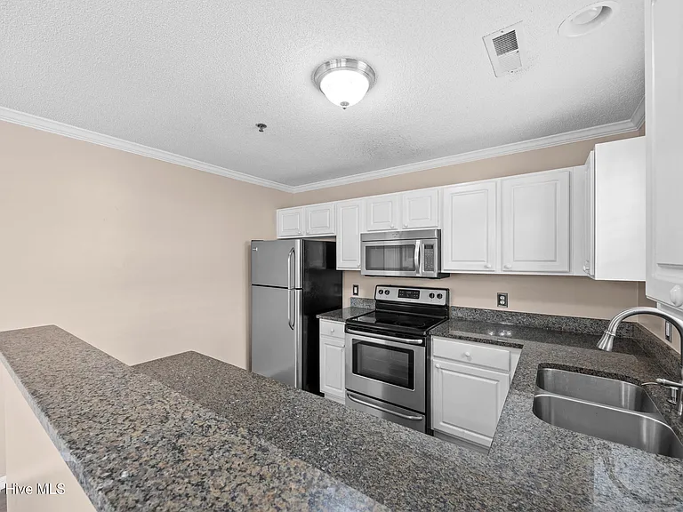 1604 Willoughby Park Ct #1 — Photo 20