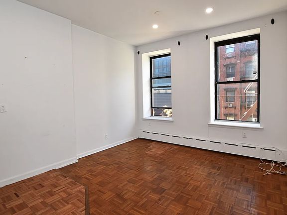 2nd image of 190 Orchard St APT 4C