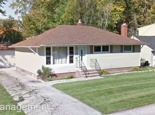 57 Cresswell Ave, Bedford, OH