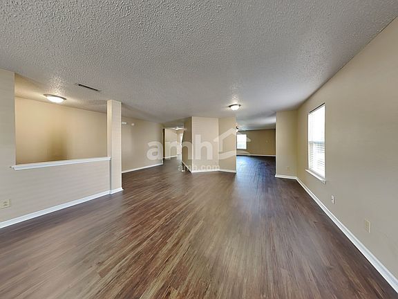 3rd image of 5644 N Jamestown Dr