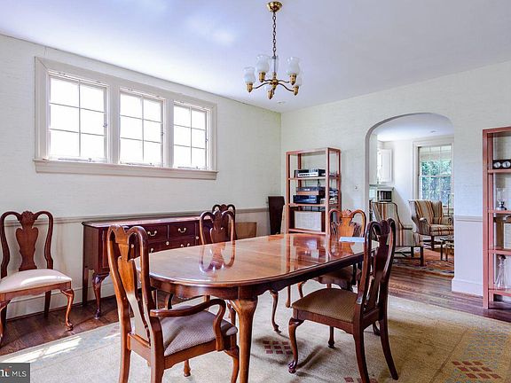 5th image of 4939 Massachusetts Ave NW