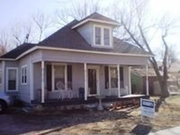 110 S Plum St, Hutchinson, KS 67501