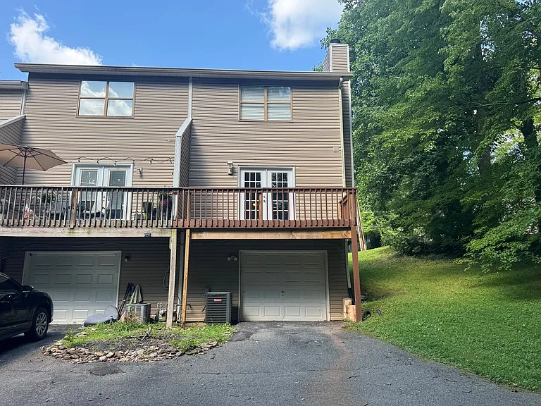 625 Shadywood Ln — Photo 28