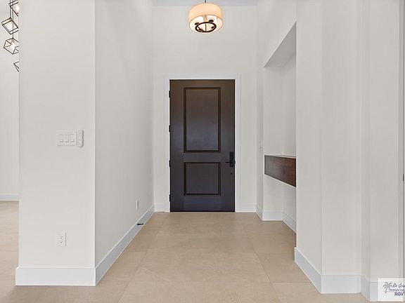 5th image of 3425 Nazaret Ave