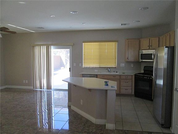 4th image of 9425 Bachelors Fortune St #0