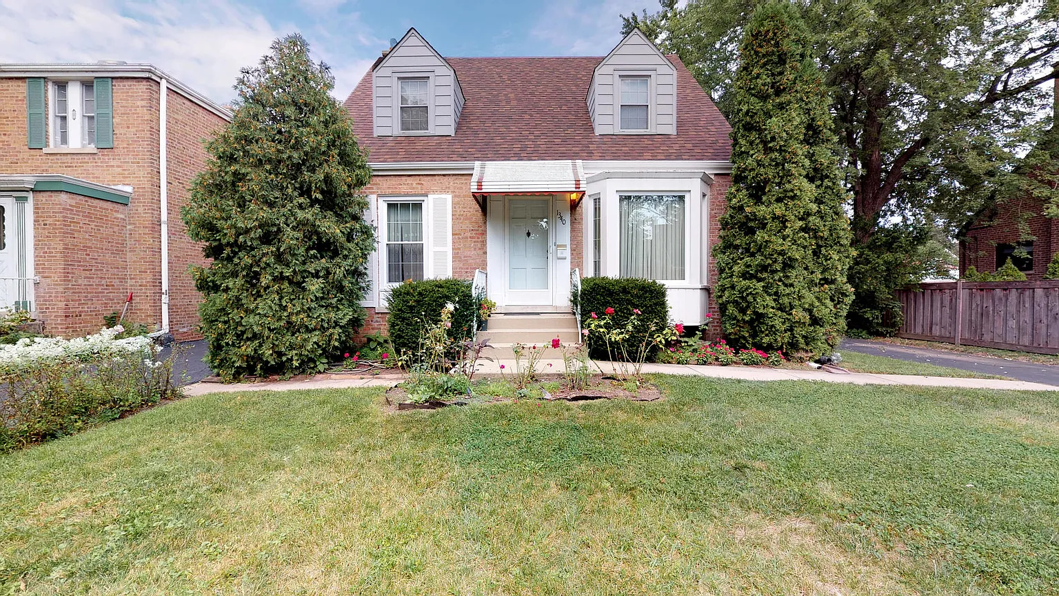 1340 Evergreen Ave photo 1