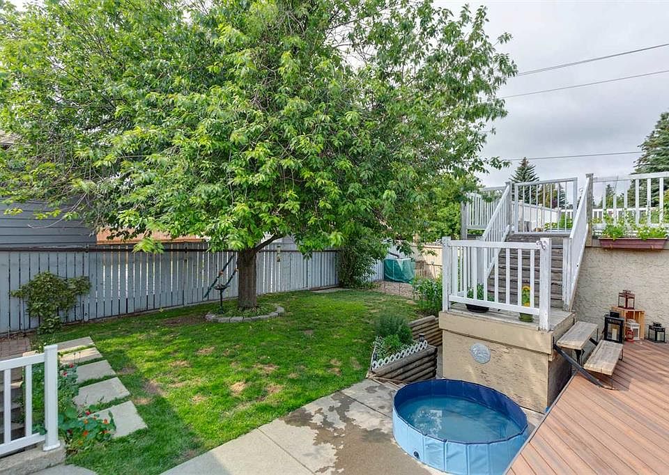 1st image of 107 E Bermuda Dr NW