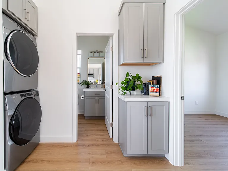 7410 Skyline Dr — Photo 11