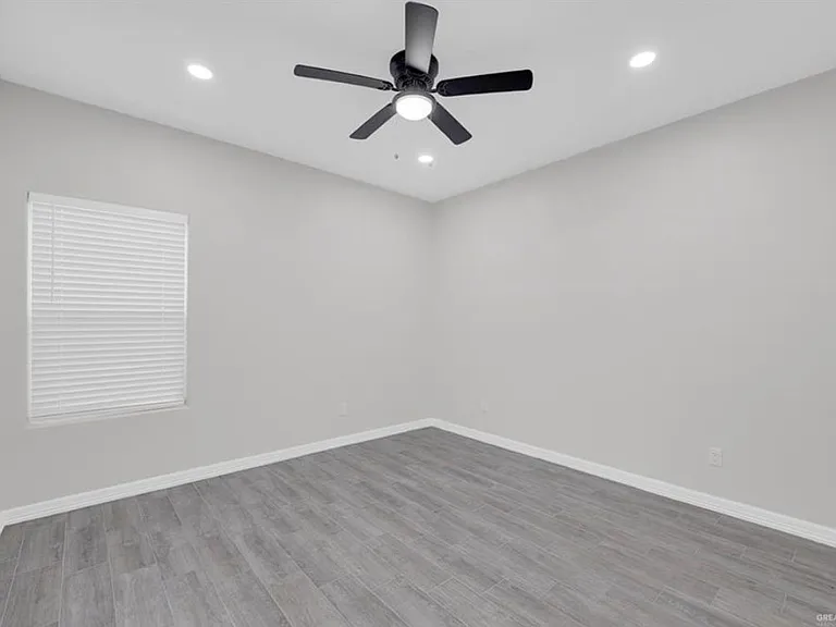 1013 W Mahala Ave #1 — Photo 13
