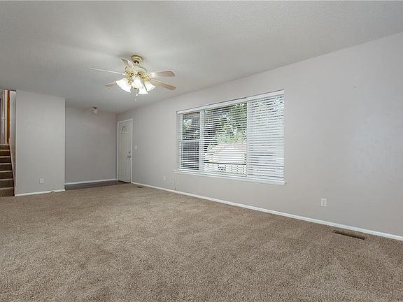 5th image of 304 Yukon Ave