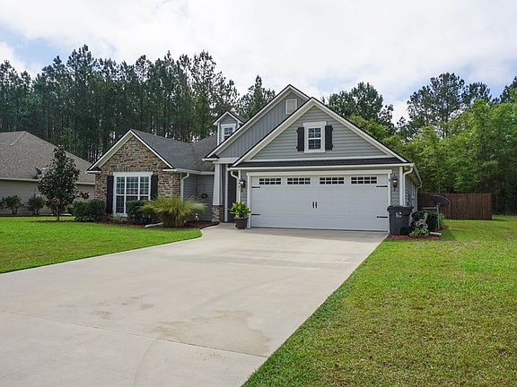 3rd image of 3461 Farmers Way