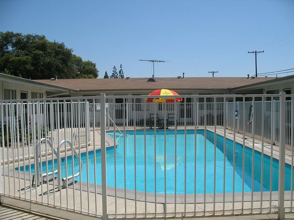 2nd image of 2200 E Westport Dr APT 2