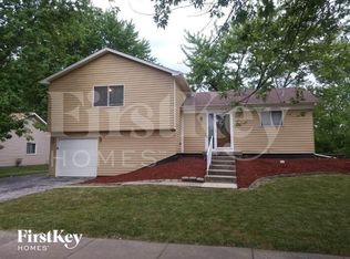 136 Oriole Rd, Matteson, IL 60443