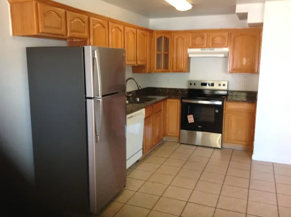 510 E Bianchi Rd APT 2, Stockton, CA 95207