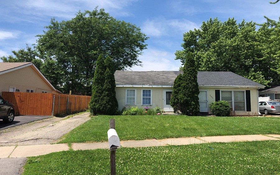 1st image of 204A Laurel Dr