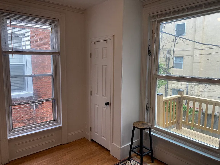 3838 Baring St #2R — Photo 3