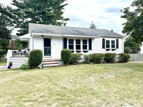 18 Hunt Way, Marshfield, MA 02050