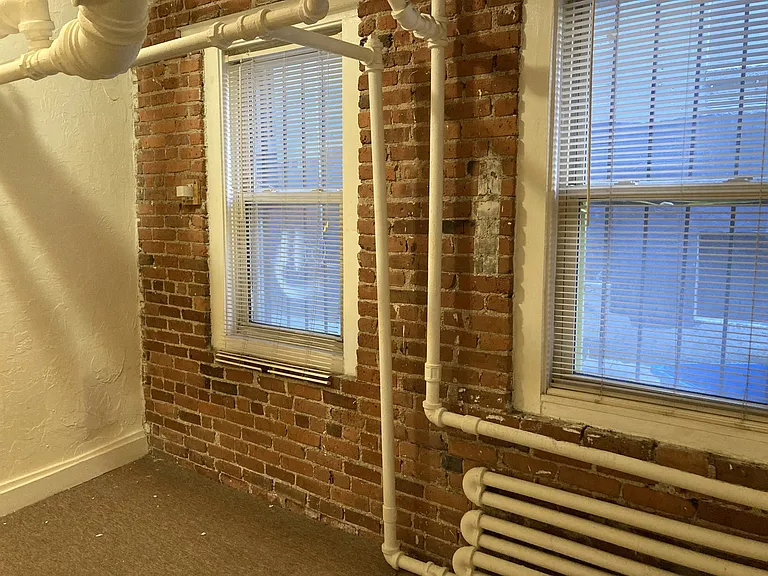 24 Hemenway St #1 — Photo 23