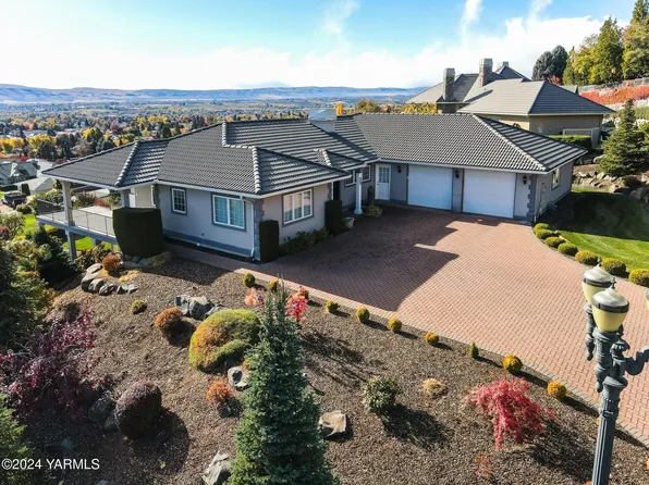 5800 Scenic Ridge Loop, Yakima, WA 98908