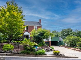 2815 S Ives St, Arlington, VA 22202