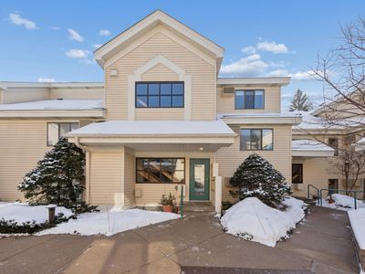 7606 York Ave S APT 7208, Edina, MN, 55435