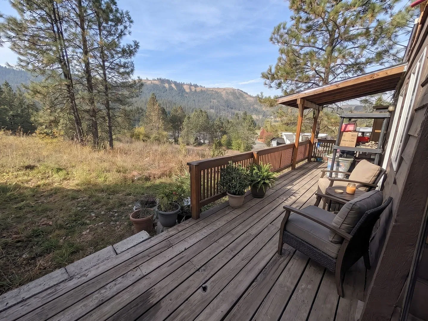 Lovely 1 Bedroom Kamiah Cabin with Breathtaking Views — Photo 4