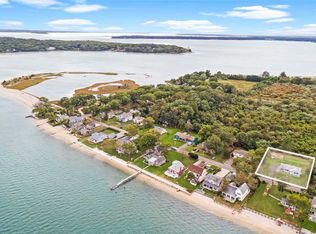 3550 Bay Shore Rd, Greenport, NY 11944