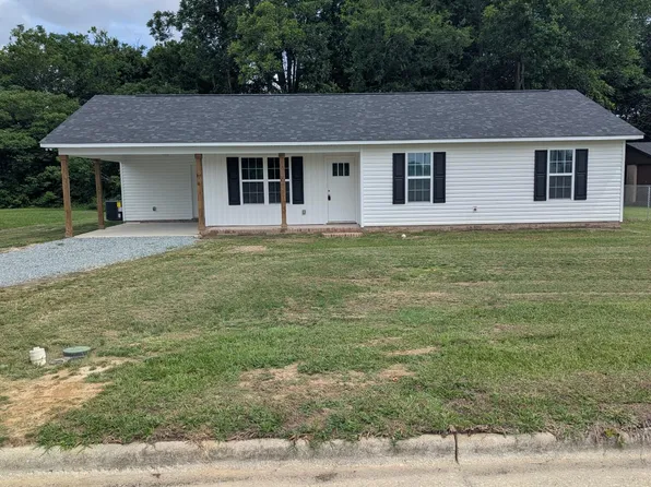 203 W Morisey Boulevard, Clinton, NC 28328