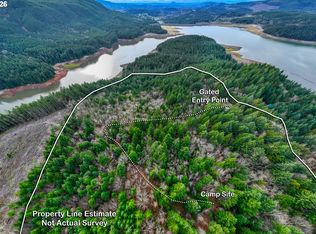 83715 Peninsula Rd, Fall Creek, OR 97438