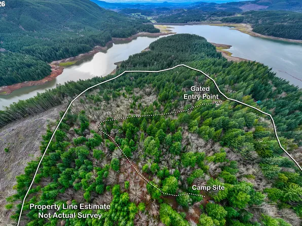 83715 Peninsula Rd, Fall Creek, OR 97438