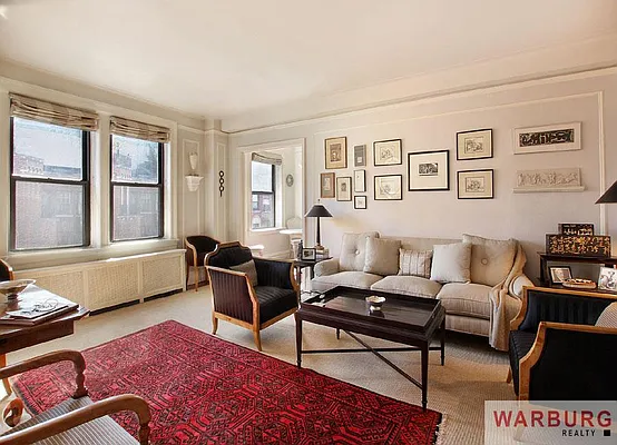 Sold by Warburg | media 16