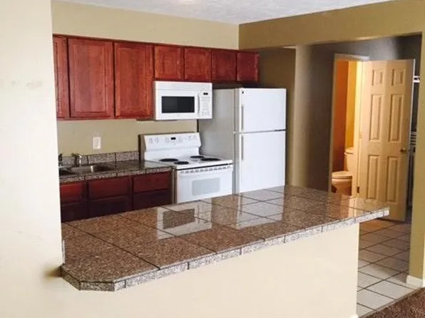4320 Edison Cir, Lincoln, NE 68504