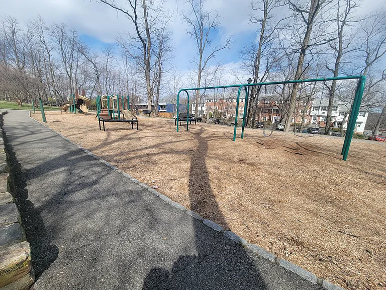 Playground pic#3