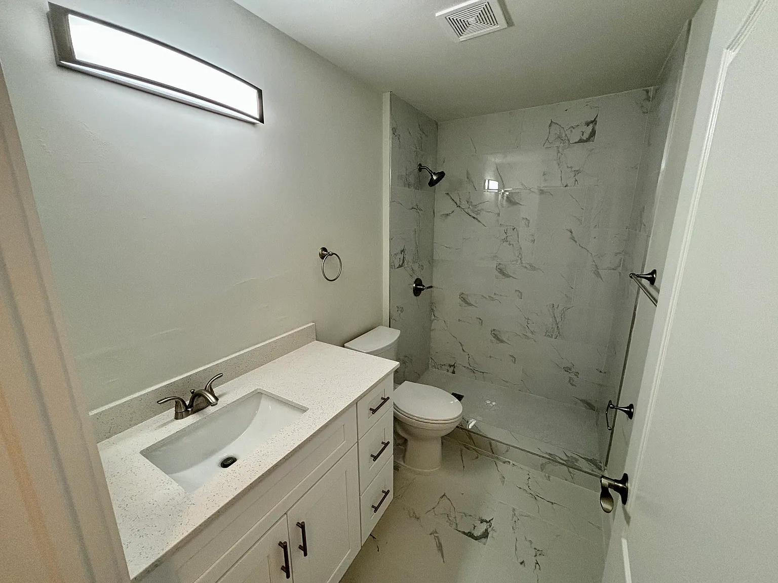 3 bed, 1400 sqft, $1,995 — Photo 2